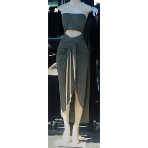 Green slit bodycon dress
